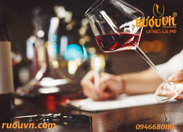 Sự thật về hạn sử dụng rượu vang không phải ai cũng biết
