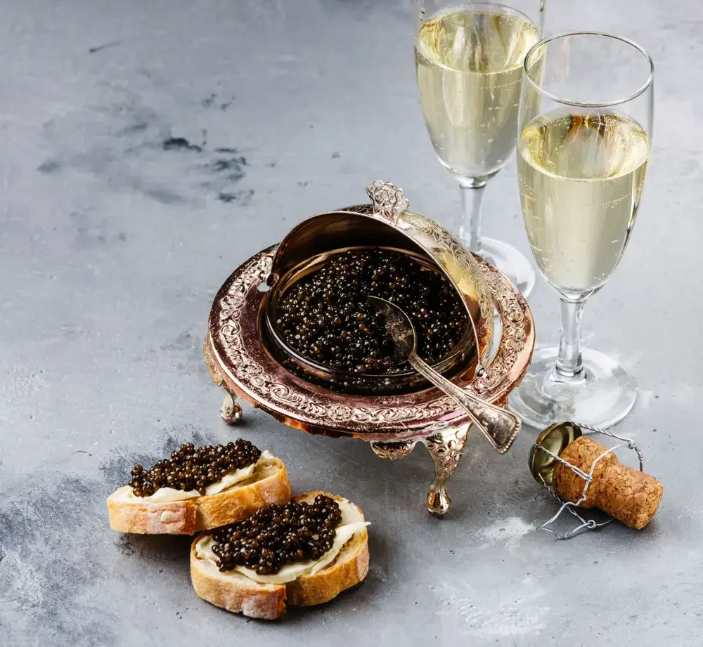 Đẳng Cấp Thưởng Thức Champagne & Rượu Vang Cùng Trứng Cá Tầm Caviar Hoàng Gia